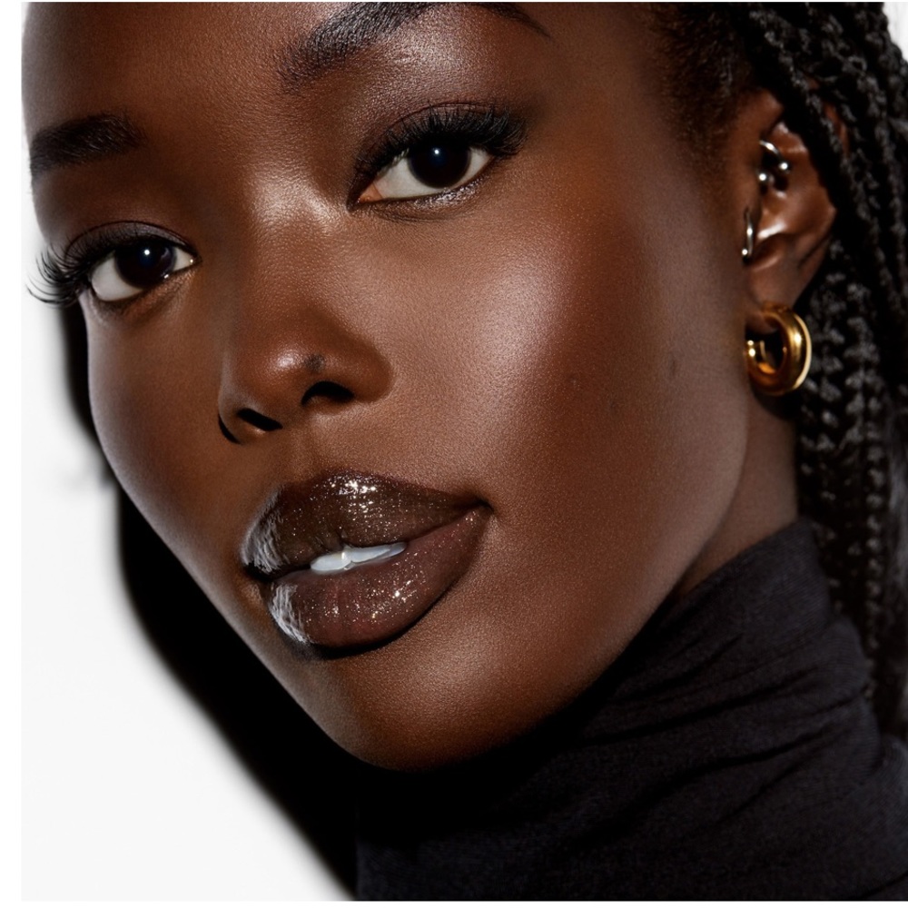 Fenty Gloss Bomb Shade Lemon Lava